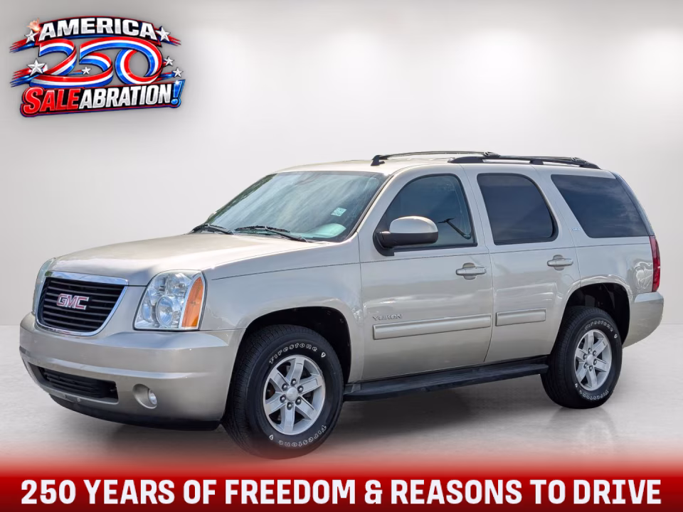 2013 GMC Yukon 4WD SLT's photo