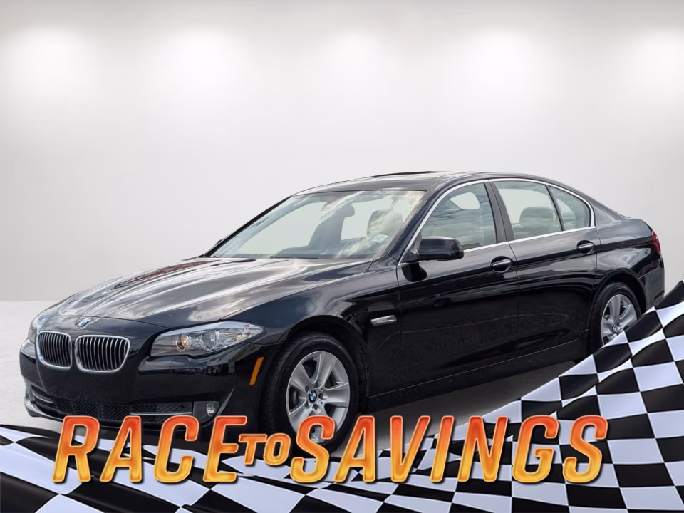 2011 BMW 5 Series 528i Sedan's photo